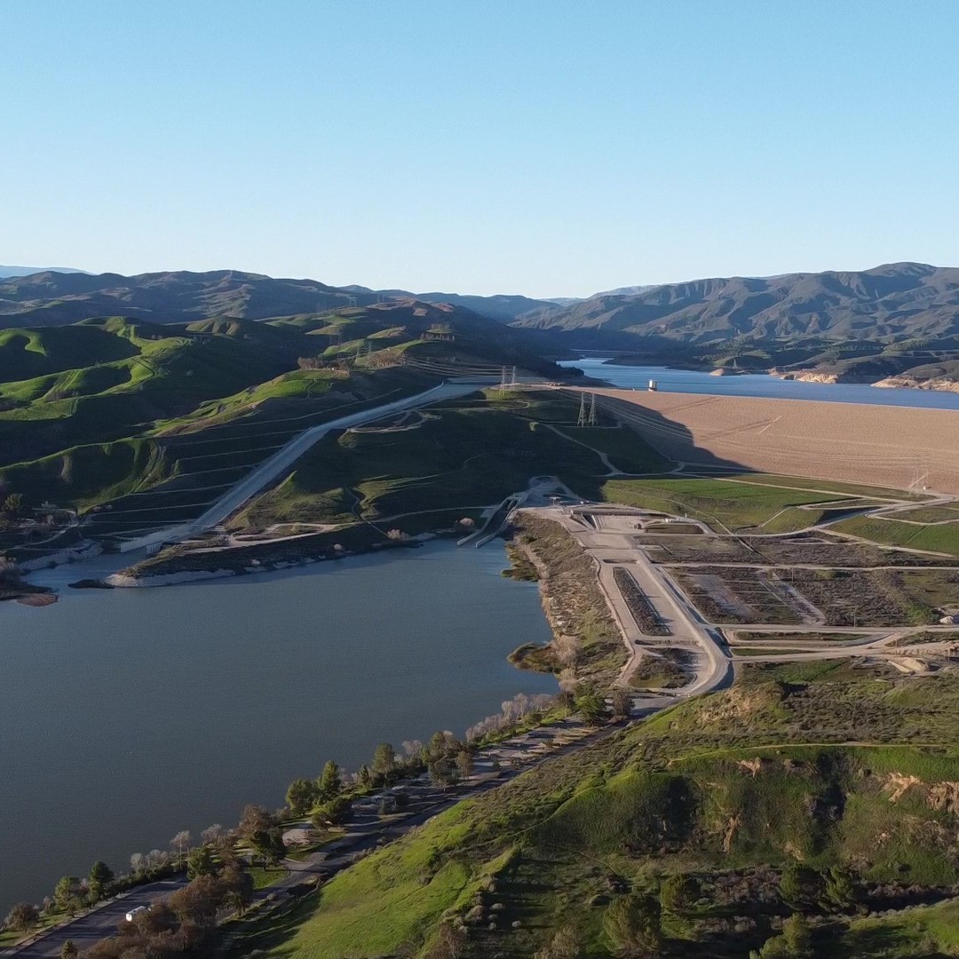 scv_water's tweet photo. Did you know that we are currently maximizing our State Water Project Allocation? We are currently supplying the community with imported water, 69% of the total supply. That water has traveled 705 miles from Lake Oroville to Castaic Lake. Every drop counts! #SCVWater https://t.co/409hRUnjNA