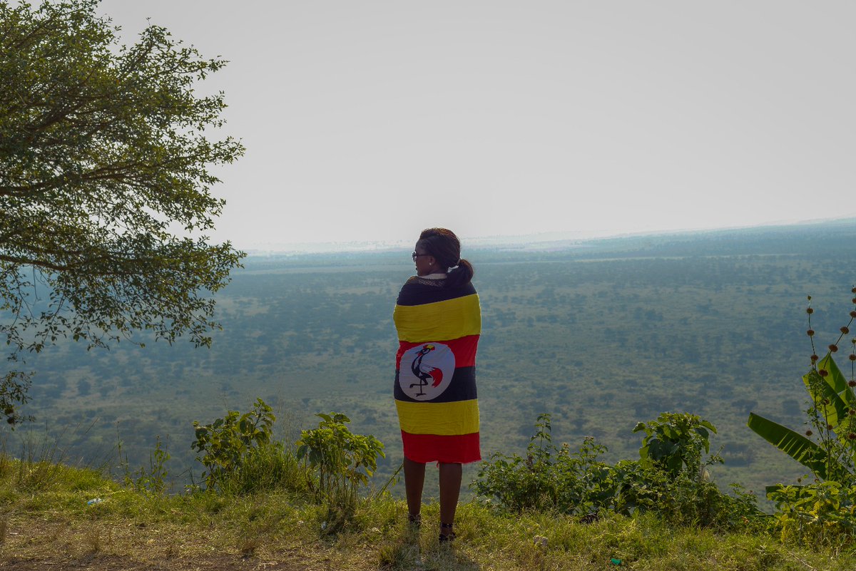 PrinceofTravel3's tweet photo. Touring the Western Region... Queen Elizabeth Np.  
Taking a moment to observe the beauty of the Rift valley... 

Is another way to experience the greatness of Mama Africas Wonders... Book your next tour around Uganda with Us. 
#tribesafricasafaris 
#exploreuganda 
#photography https://t.co/K3HqJOlA7w