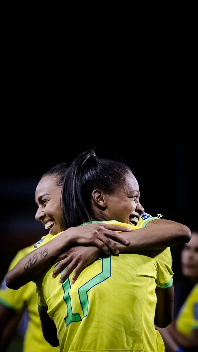 tf_sportedit's tweet photo. Brasil | Wallpaper | Header 
📸 Thais Magalhães 

#Brasil #BRA #BRAPAN #emBRAza #PelaPrimeiraEstrela #AryBorges #BiaZaneratto #FIFAWomensWorldCup #FIFAWomensWorldCup2023 #FIFAWWC https://t.co/IzcR7O3anl