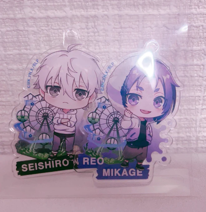 ウェディング初っ端から禁止されて笑いました!sdってミニキャラの事か!sdぶくぶ持ってない!!じわじわお気に入りなんですね…!!ミニキャラ取るのに破産したやつとか愛着湧くので ジョイポリ気に入ってます…  