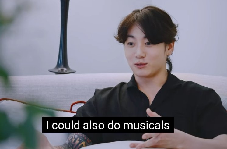 dionyxxsustkx's tweet photo. opera,musicals and classical singing?????? taehyungfication of jungkook 😭 https://t.co/pu9SzCVoPk