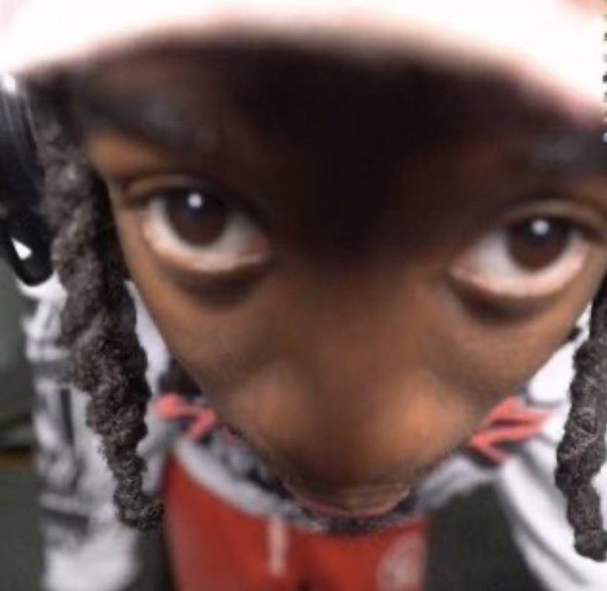itsnotjazminn's tweet photo. “you got games on ur phone” https://t.co/krVAnQEs02