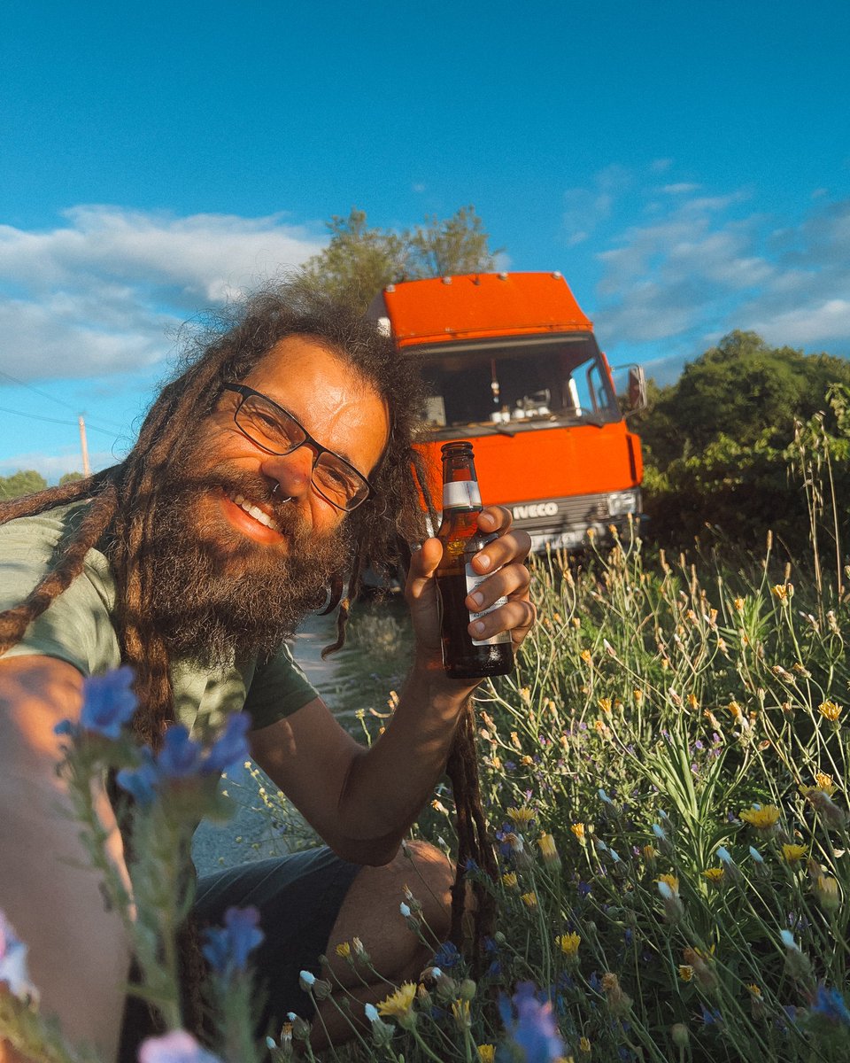 movingtheway's tweet image. Finding a beautiful parkup after 2 days of driving.
So good! Cheers!
#vanlifeadventures #vanlifedestination #vanlifepics #vanlifelovers #vanlifeescape #vanlifeblogger #vanlifegermany #vancation #movingtheway #keepyourspiritmoving #vanlifefrance #freedomcamping #offthebeatentrail