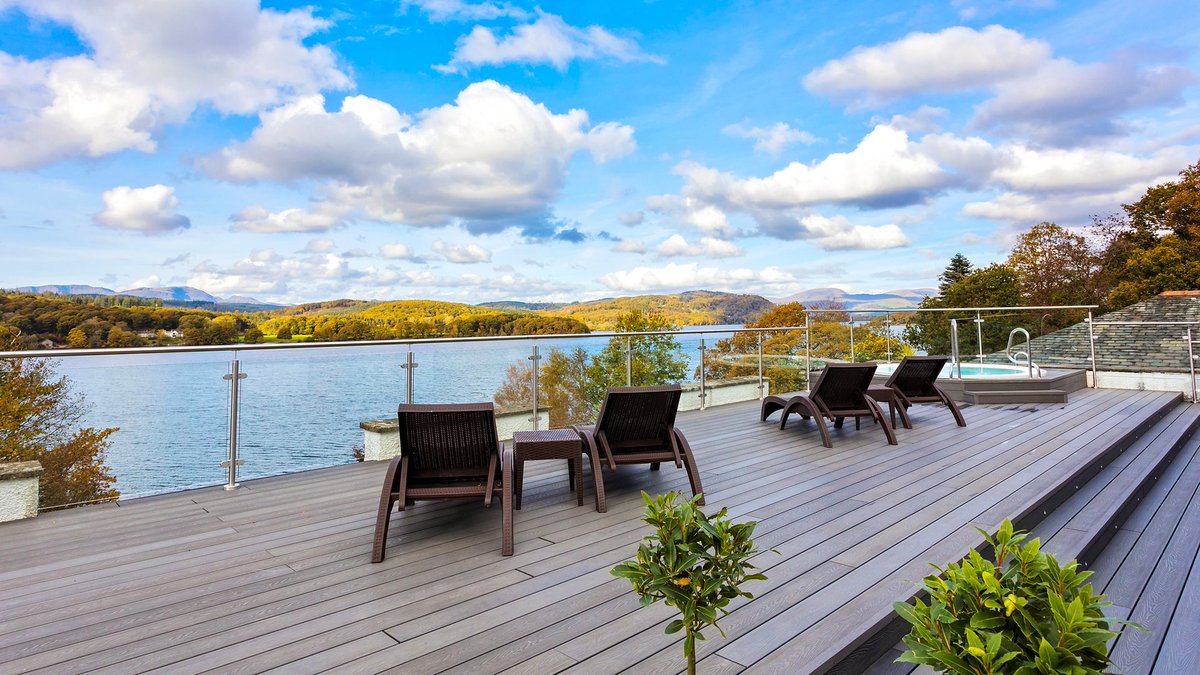 lakeview_spa's tweet photo. At the Lakeview Spa you have unrivalled views of Windermere and the snow capped ranges beyond.....🏔️🏔️

#spa #views #LakeDistrict 

https://t.co/7lLT5JcNtm https://t.co/J7nioqjQTT