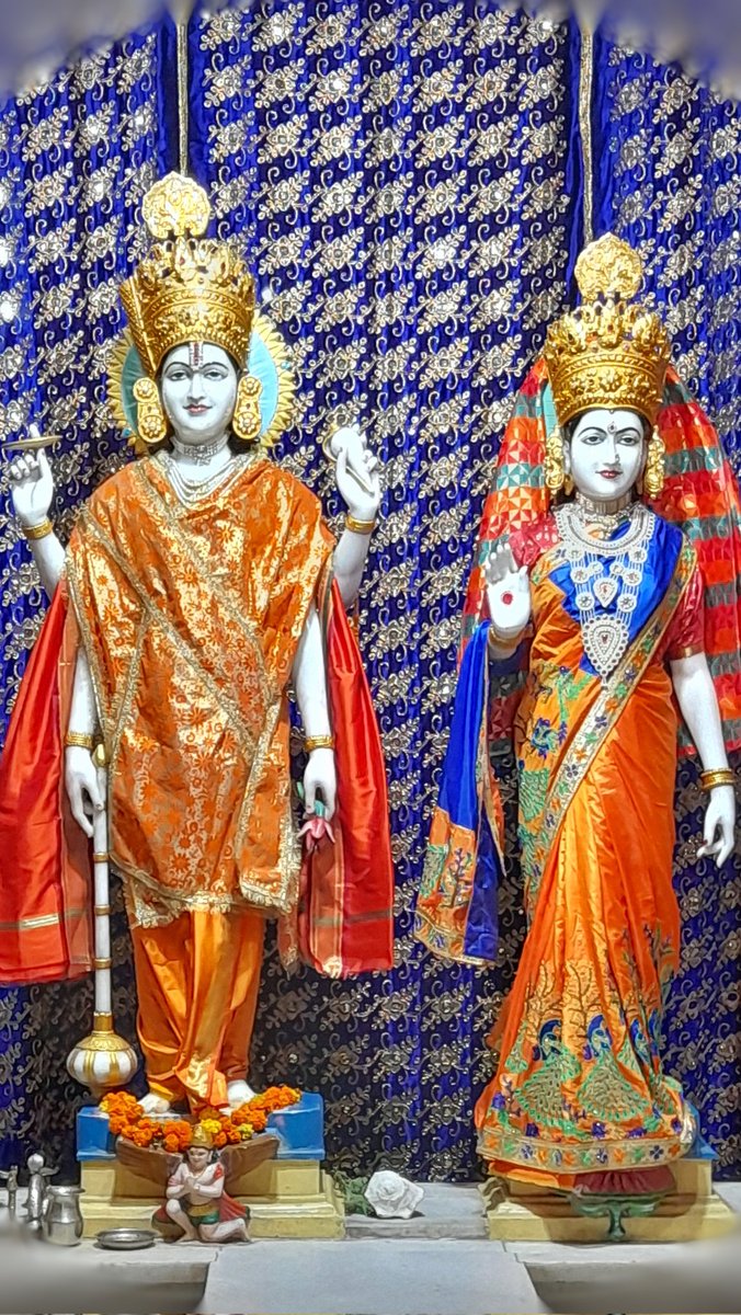 Somnath_Temple's tweet photo. श्री लक्ष्मीनारायण (गोलोकधाम), प्रभासक्षेत्र - गुजरात (सौराष्ट्र)
दिनांकः 25 जुलाई 2023, अधिक श्रावण शुक्ल सप्तमी- मंगलवार
सायं शृंगार
07233813
#AdhikMaas 
#Somnath_Temple_Live_Darshan
#Somnath_Temple_Official_Channel
#Pratham_Jyotirling
#golokdham 
#shree_somnath_trust https://t.co/c1v37o2hX2