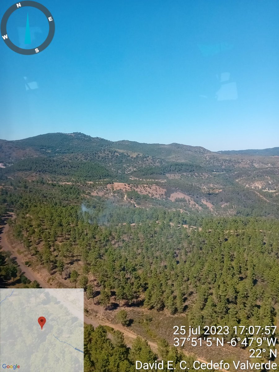 Plan_INFOCA's tweet photo. 🗓️ 25/07/2023          🕗 16.51 h.

🔴 DECLARADO #IFAlmonasterLaReal, #Huelva, en paraje “La Escalada”. Medios desplegados:
🛩️ 2 de carga en tierra
🚁 1 ligero, 1 semipesado
👩‍🚒 3 grupos de bomberos forestales, 2 técnicos de operaciones, 2 agentes de medioambiente
🚒 1 autobomba https://t.co/ajFctUHYDa
