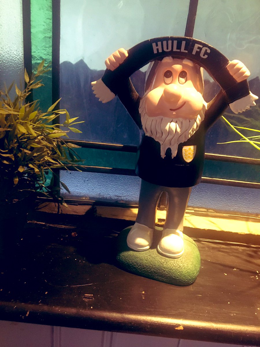 whitestarhullfc's tweet image. You always bump into someone #london #theboot