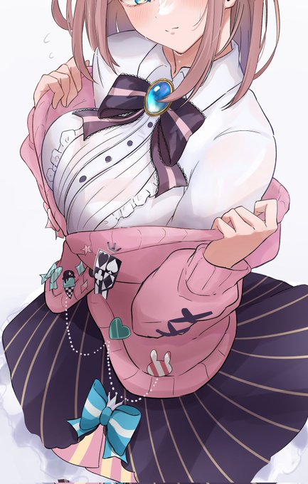 目元より下のやつ 