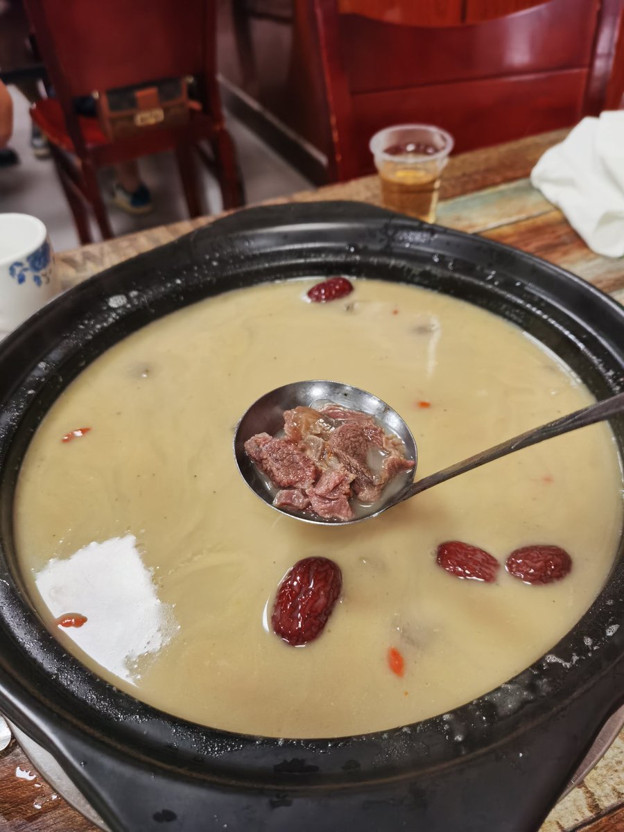 CaoFreya's tweet photo. 驴肉包不见驴肉全是粉丝 https://t.co/i2Nn1o8a7C