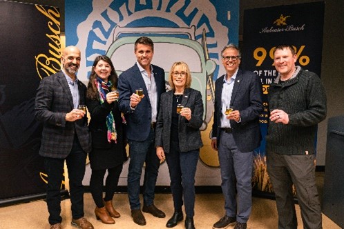 JeffJones_VT's tweet photo. @AnheuserBusch invested $6M in our brewery in Portsmouth, NH, to bring our industry leading craft portfolio to beer lovers on the East Coast. Beyond an investment in our local facility, it’s an investment in a community where we live, work and operate. #FutureWithMoreCheers https://t.co/G5oxoTHjLq
