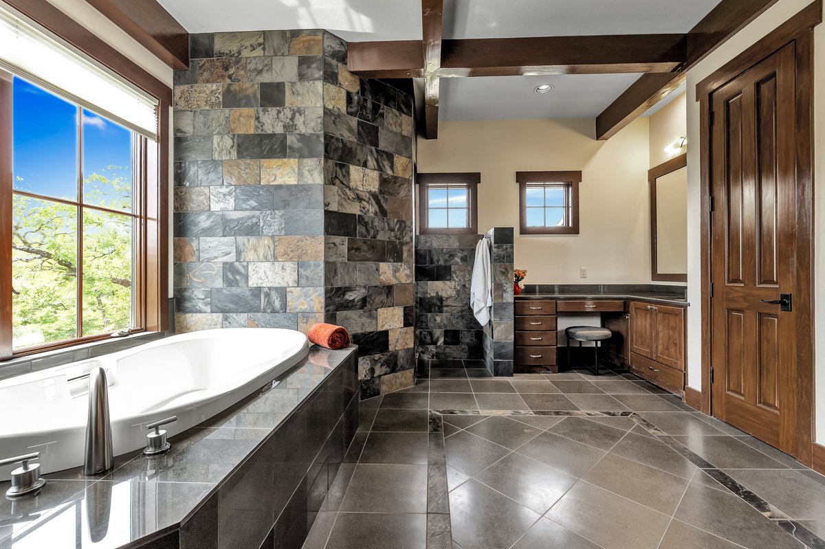 Just Sold!
Luxury Residential Listing
3144 Arapaho Ridge Drive
College Station, TX 77845
5 bed, 4 full bath, 2 half bath
8,467 sq ft
6.95 acres
List Price: $2,895,000.00

Quick Link: tinyurl.com/5543erze

#3144ArapahoRidgeDr #RealEstate #TM5Team #Justsold #Homeoftheday