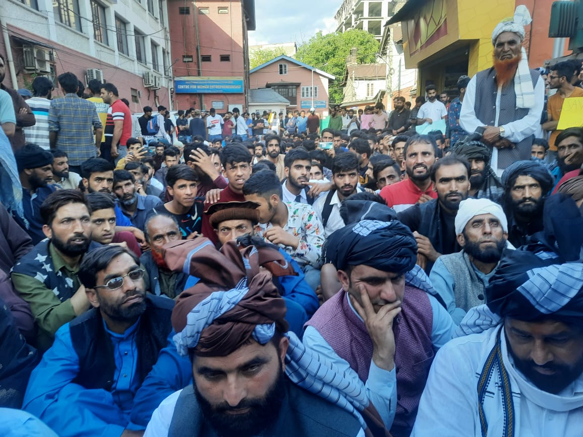 Arshad lone ارشد لون tweet media