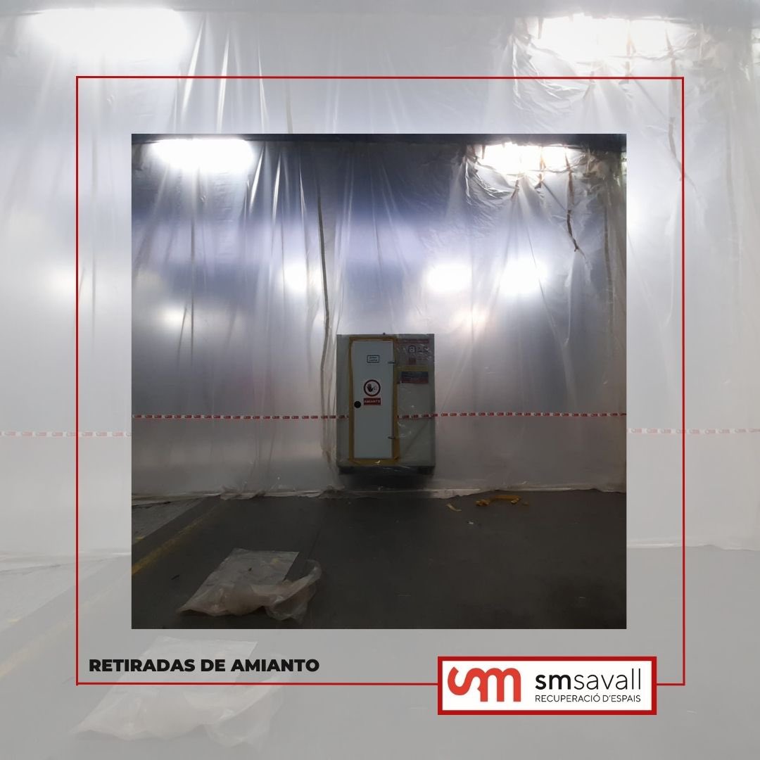 smsavall's tweet photo. Uno de los factores más importantes en los proyectos de retirada de amianto es garantizar que las zonas de las edificaciones anexas donde realizamos los trabajos no resulten contaminadas, evitando así tener que paralizar la actividad del cliente por completo. https://t.co/2ExbIZc0UJ