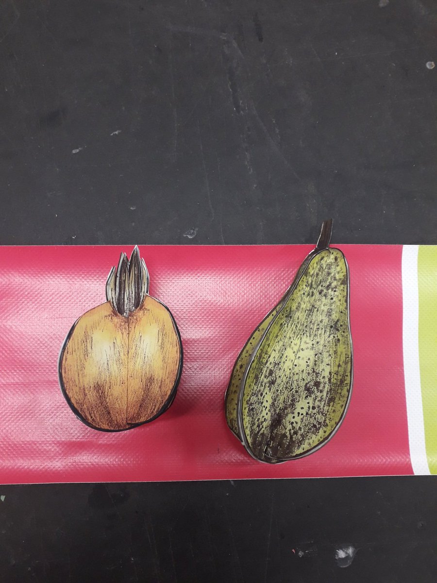 brundle_42's tweet photo. Look at these babies fruit 👀🍐 https://t.co/FmJ3y9SFP7