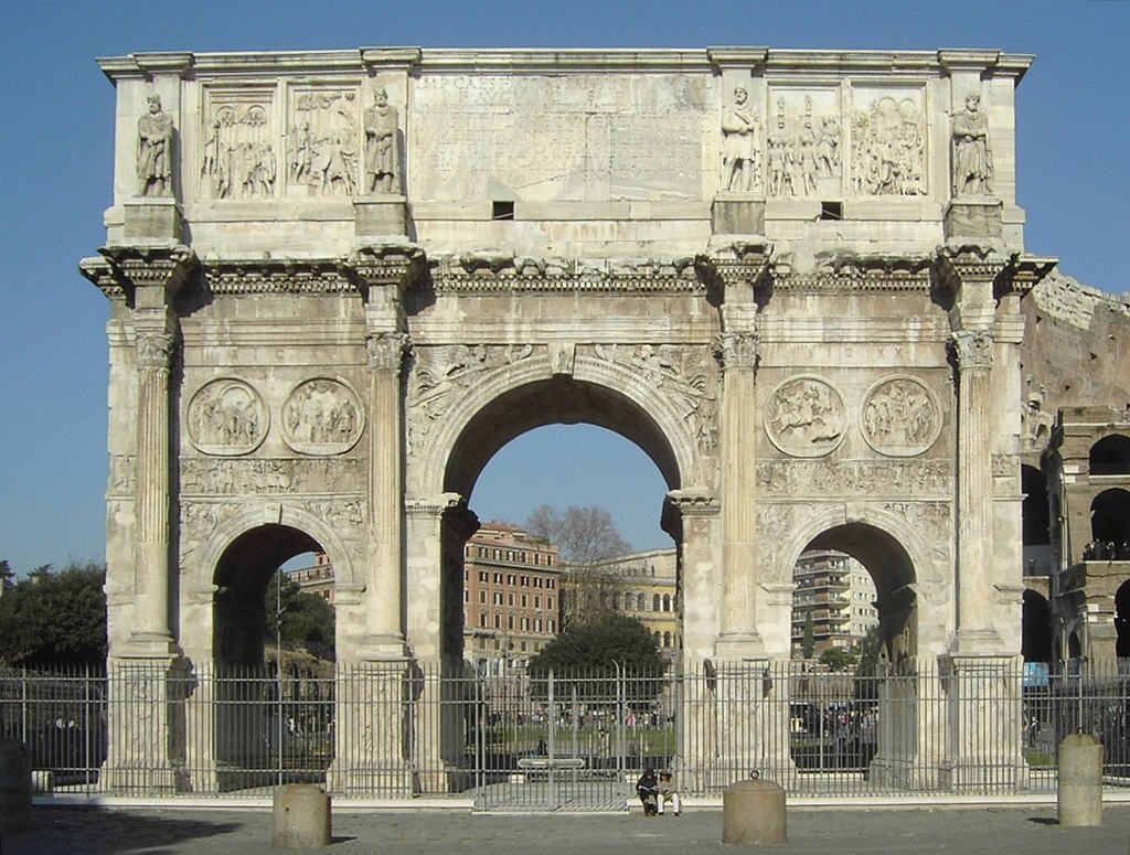TrimontiumTrust's tweet photo. #OnThisDay, 25th July AD 315, the Arch of #Constantine was complete. It is the largest surviving #Roman #arch with 21 m high, 25.6 m wide and 7.4 m deep; with a large central arch and two shorters at each side. It commemorates Constantine's victories over #Maxentius. https://t.co/XarM1M19gY