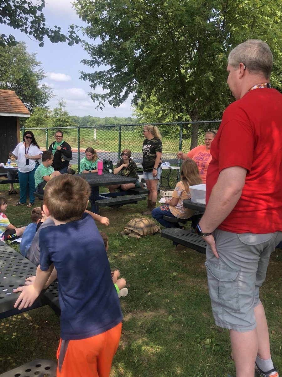 WaterlooVikings's tweet photo. Fun times at summer camp! https://t.co/oSI68TaEhw