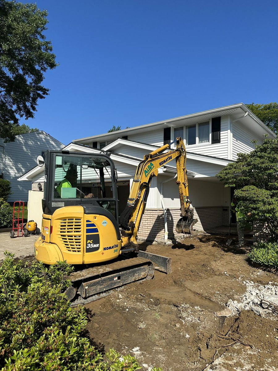 ContractorsAlba's tweet photo. There is CONCRETE proof that ALBA Contractors is the best choice for your construction needs!! #concrete #construction #alba https://t.co/jTZKs7PeyR