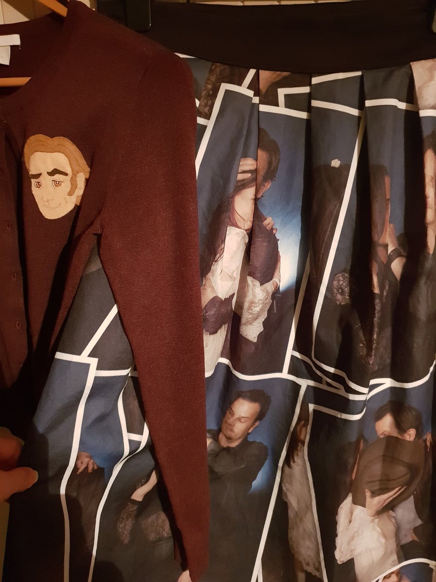 rainmakercraft's tweet photo. In 2018, I came up with this ensemble for @dicksp8jr's m&g at @CreationEnt New Jersey. The skirt print is made up of ops with Rich from Houston in 2017. The patch is hand sewn felt.
#NationalThreadTheNeedleDay https://t.co/XSOCTWAXHc
