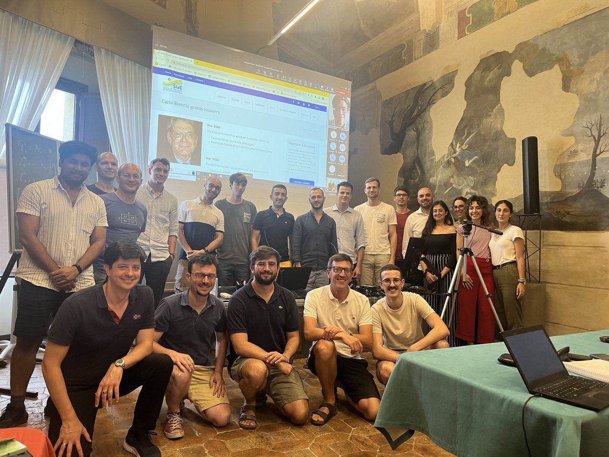 The young guy at the center of the photo is @EdoardoZanelli, winner of the 'Carlo Bianchi grant', awarded to deserving students attending our @SIdE_IEA Summer Schools.
Carlo Bianchi👋 is  in the background...
Thank you @FraRavazzolo