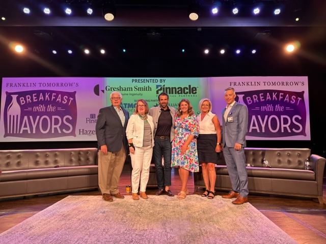Franklin2morrow's tweet photo. This morning at Breakfast with the Mayors, https://t.co/IWp1ufF6AT made its debut. This website provides information, resources &amp; hope for individuals struggling w/ substance use disorders or mental health challenges.
Remember this: You Are Not Alone 💜 https://t.co/9BQd7ymyW4