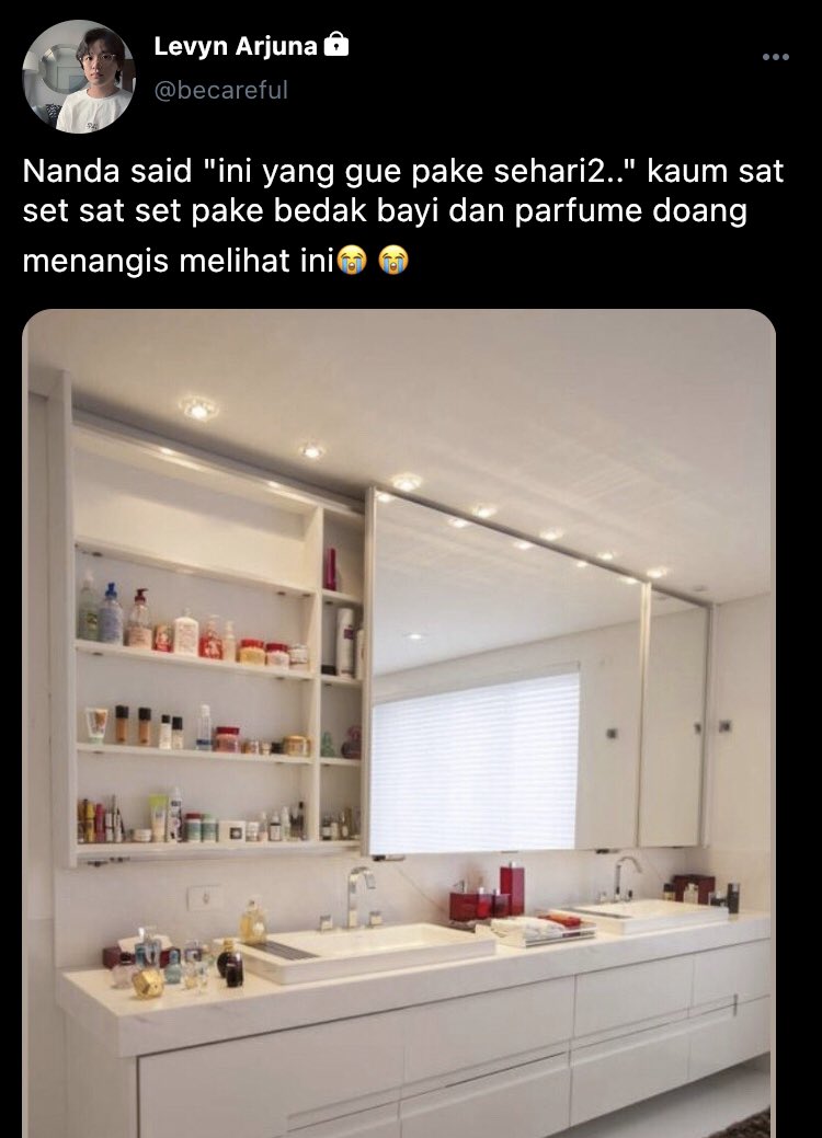 mulaidarinol21's tweet photo. 170. Dirumah Nanda si Temen baru https://t.co/dhMpNLhjI2