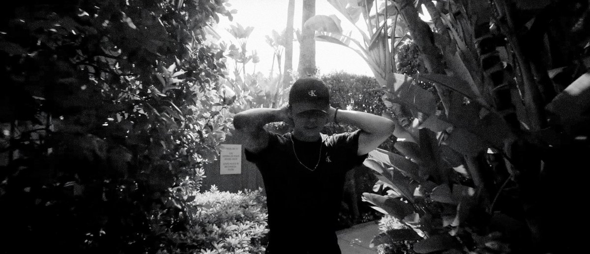 meroutro's tweet photo. JK 📷🖇️ https://t.co/0HY2TzggzA