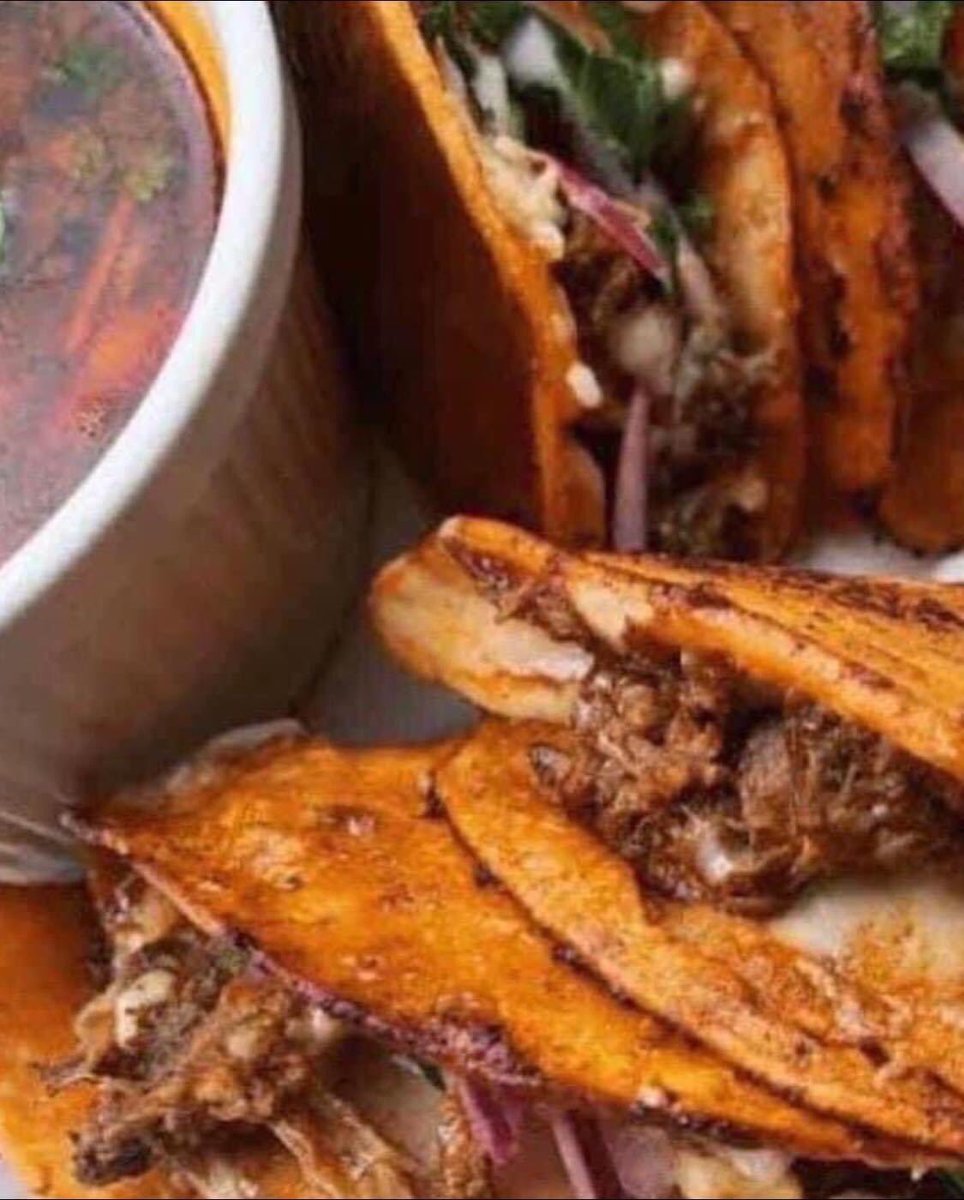 Yermanrdz's tweet photo. Clima Perfecto ✨

‼️LA VIDA ES CORTA…COME TACOS‼️

⏰ M a D 9:00 a 6:00 
📍Blvrd. Juan Pablo II 1373-B Xenia Residencial
❕SERVICIO A DOMICILIO❕vía Inbox ó al  WhatsApp 4491078887📱y al PINCHEFON ☎️ 4492387709
CAMARÓN, PESCADO Y BARBACOA
I❤️LosPinchesTacos🌮🍤🐠🐮🌶🔥 https://t.co/vOqkGKFTzv