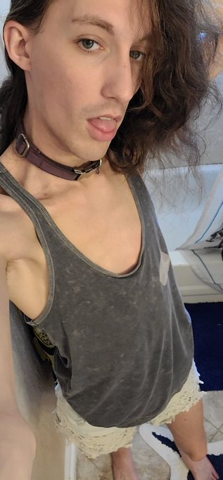 Good morning, g*rls(derogatory) https://t.co/DdwmHa6qfE