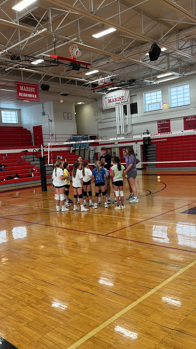RedHawkVB's tweet photo. Best Camp Staff in North America right here, 7 stations rolling at #programcampπππ https://t.co/kTCBTwwjeZ