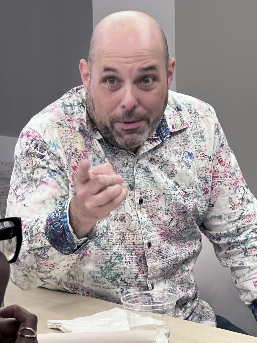 Thanks to <a href="/MatthewZachary/">Matthew Zachary ✡️ 🇮🇱🟦</a>, founder <a href="/OffScripHealth/">OffScrip Health</a>, for his passion and partnership with <a href="/FINNPartners/">FINN Partners</a> around #ruralhealth. Matt was front and center in the conversation at "Heartbreak of the Heartland - Crisis in #RuralAmerica."

#makeadifference