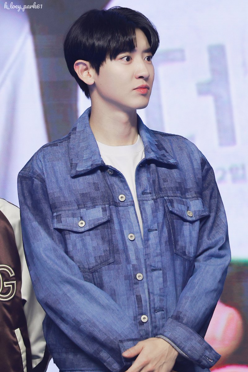 230725 더문 VIP시사회

잘생기고 긔야운 차녀리🫶🏻😚

#찬열 #CHANYEOL