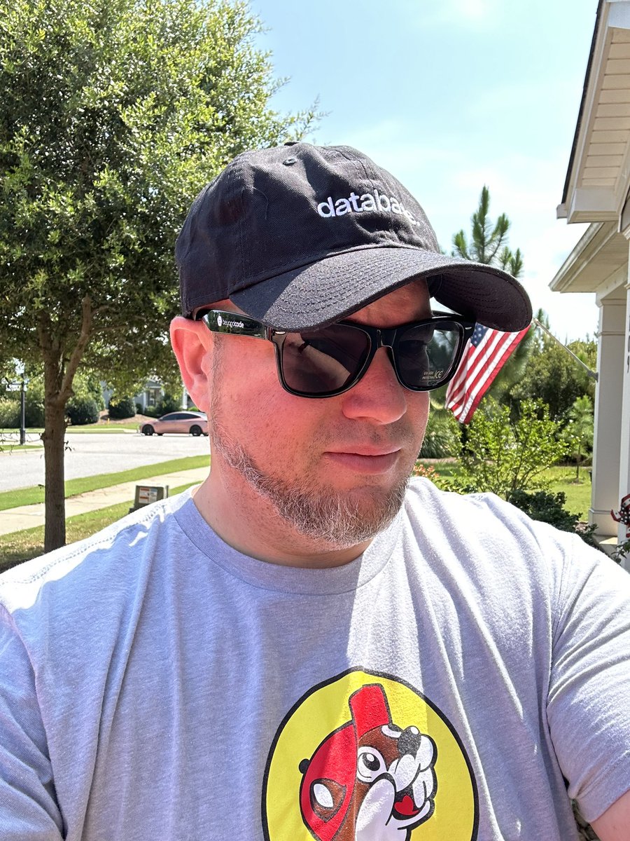 ShaneDRosenthal's tweet image. Thanks for the free accessories @LaraconUS !!

#laraveldeveloper