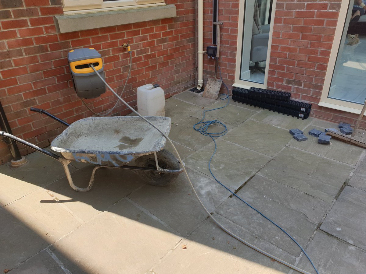 GOAheadGardens's tweet photo. Another fantastic installation by our team. This one is lovely #porcelain styled #paving in Kandla Grey. Kota edge border to finish. 

#Landscape solutions the #GoAheadGardens way. https://t.co/Sc954gPtP0
