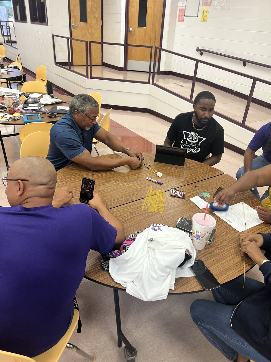 MarlinSecondary's tweet photo. Marlin Secondary staff is hard at work during the first day for professional development!! TEAM WORK MAKES THE DREAM WORK! https://t.co/cSWWBPKQtt