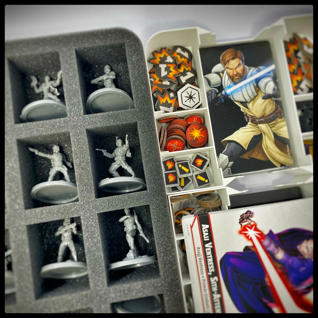 Feldherr's tweet photo. We only heard "shatter" 🤨 and immediately started working on solutions.🧐
Get your custom storage and transport solution for Star Wars: Shatterpoint now in our webshop 👉🏿 https://t.co/E7FwdJh1qS

Box inserts will follow soon.🦾 

#starwarsminiatures https://t.co/ikYaQSSzsK
