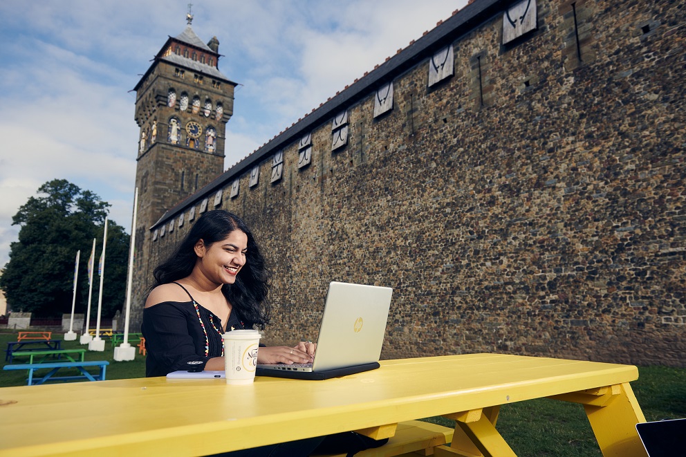 Welsh colleges offer vibrant learning environments that prepare students for a bright future. 
 
Alongside your studies, colleges provide support and guidance to make sure that you are ready to take your next step.

studyinwales.ac.uk/beyond-study-a…

#BeyondStudy

<a href="/ColegauCymru/">ColegauCymru | CollegesWales</a>