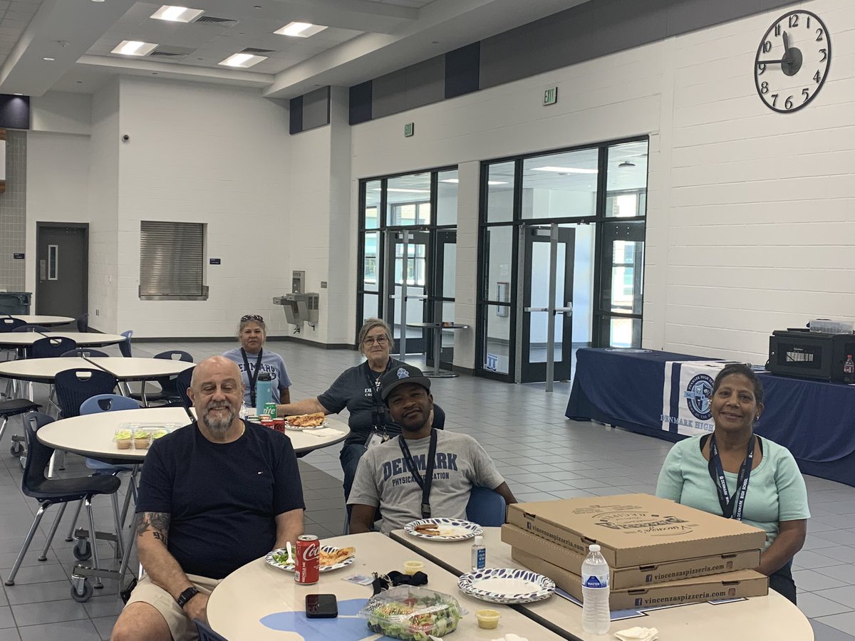 We have some awesome custodians who spent countless hours this Summer getting the building ready for our students and staff! The least we could do is pizza and cupcakes for them!