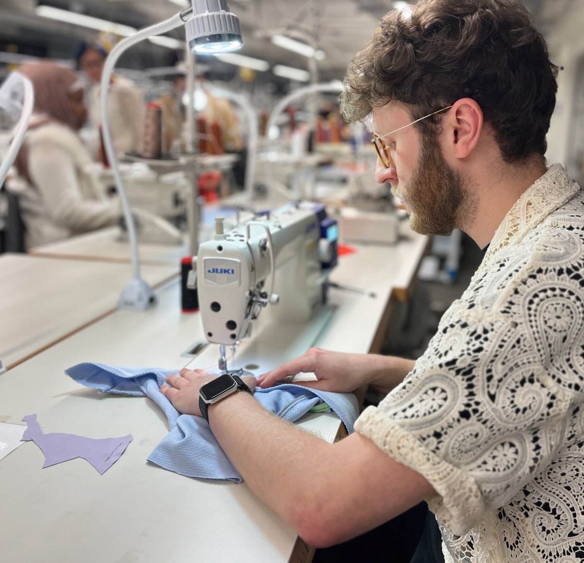 FTALondon's tweet image. 1 WEEK COUNTDOWN ⌚There is one more week until we start our first short summer courses. With the first 4-day Stitching and Upcycling Workshop selling out, make sure to grab your tickets for the remaining courses.

#fashiontechnologyacademy #patterncutting #fashionschool