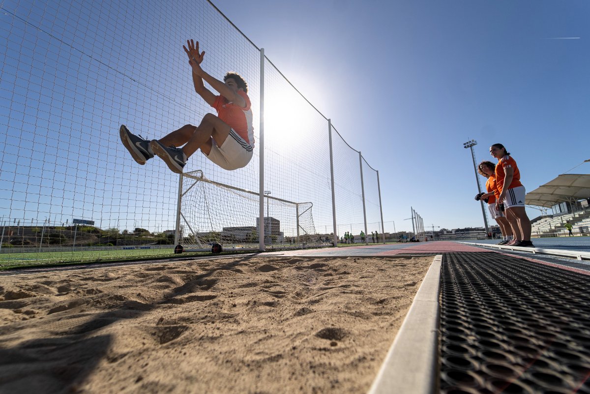 ¿Listo para unirte al mundo del deporte y la animación sociodeportiva? ¡te ofrecemos la oferta formativa de TSEASD para cumplir tus metas profesionales! 

¡No esperes más y haz realidad tus sueños! 💪🎓

edufy.es

#EducaciónDeportiva #GradoSuperior #FP #TSEAS