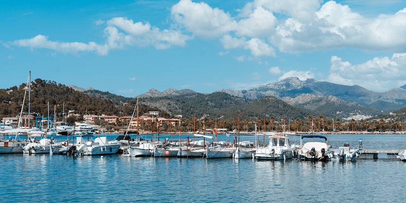 AutosVima's tweet photo. Discover the magical port of Andratx. Romantic bars and restaurants along the coast invite you to enjoy. History and beauty make this place an unforgettable must-see.
#Sunset #andratx #vacation #vimaRentaCar #Mallorca 
https://t.co/I8Dsz4zYmQ https://t.co/16nod4xNBR
