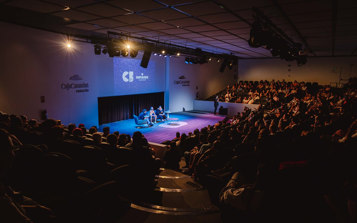 📷📷 ¡Resumen de la 𝗽𝗿𝗶𝗺𝗲𝗿𝗮 𝗷𝗼𝗿𝗻𝗮𝗱𝗮 𝗱𝗲 𝗰𝗼𝗻𝗳𝗲𝗿𝗲𝗻𝗰𝗶𝗮𝘀 en el Espacio Cajacanarias! 📷
<a href="/soyunapringada_/">pringada</a>  <a href="/sensillocons/">Edgard Caro</a>