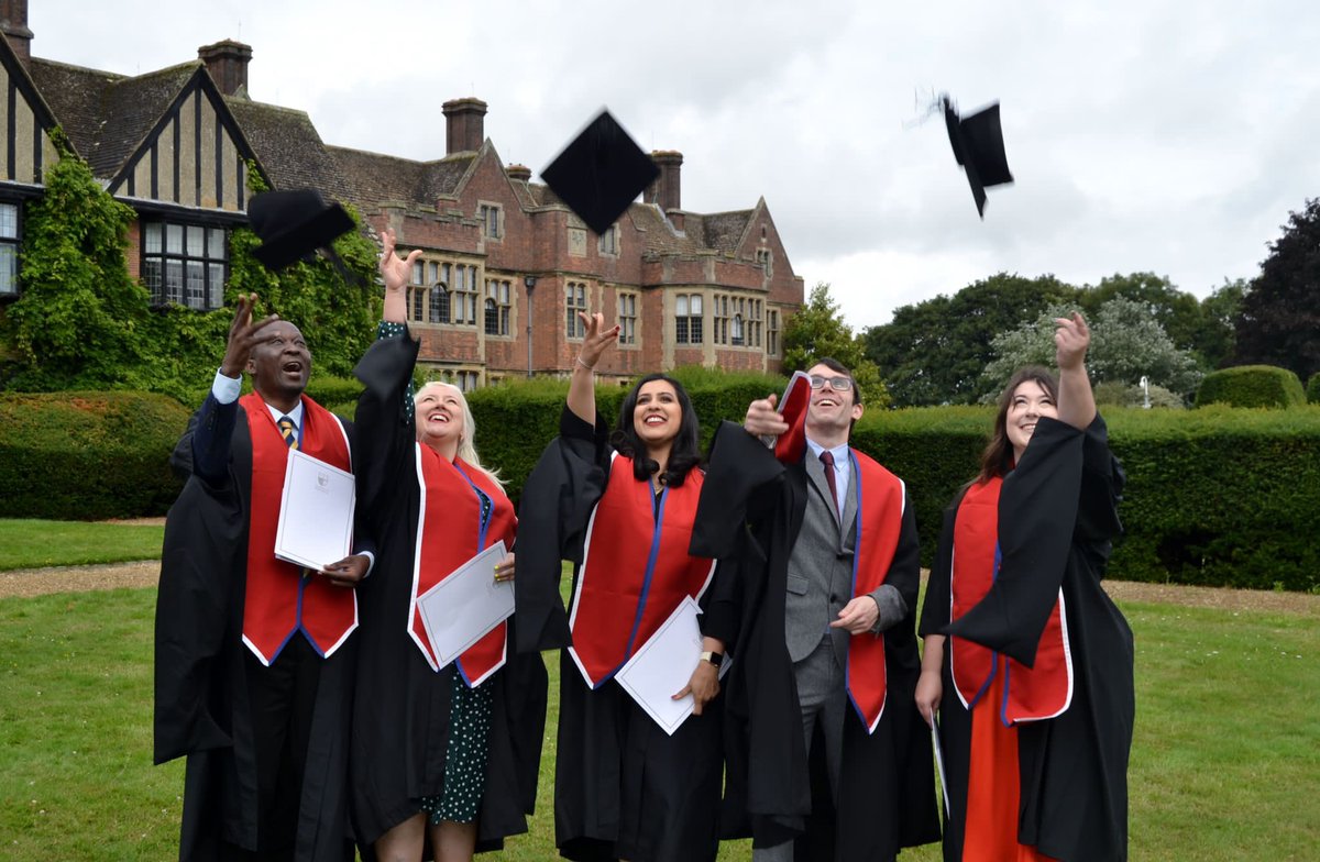 rai1767's tweet photo. We made it! Although not all of our amazing science cohort was present yesterday we walked with pride on behalf of everyone. 👏🏼 👩‍🎓@uniofbeds  @UoB_Science @UoB_TE

 @EOliverBiology  @Davimcna @ClareW2022 https://t.co/bzOPRNeTA3