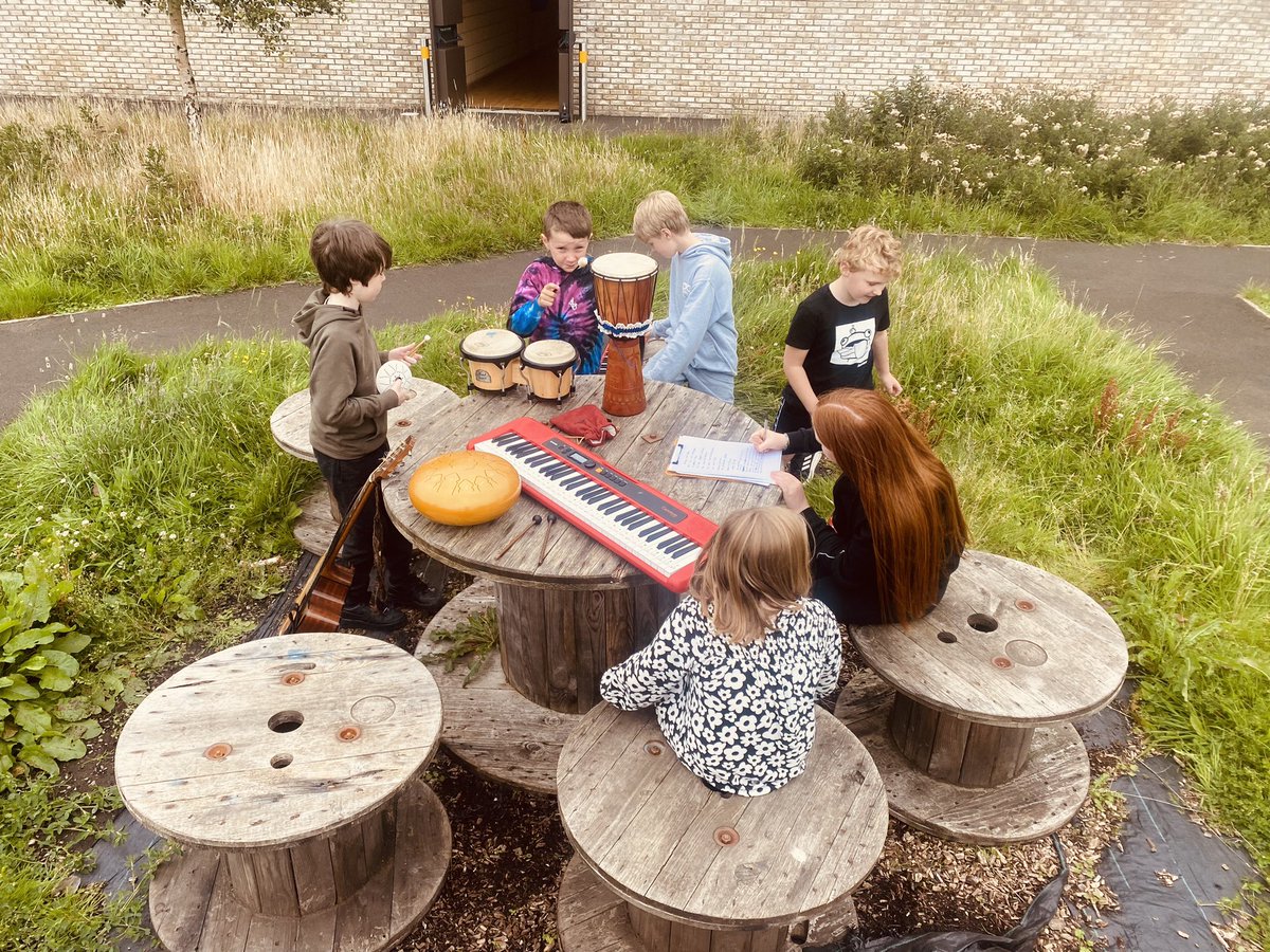 East Ayrshire Remembering Together tweet media