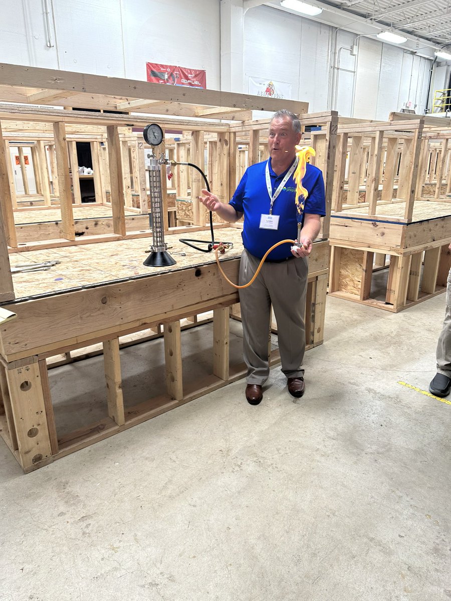 FHSconstruction tweet media