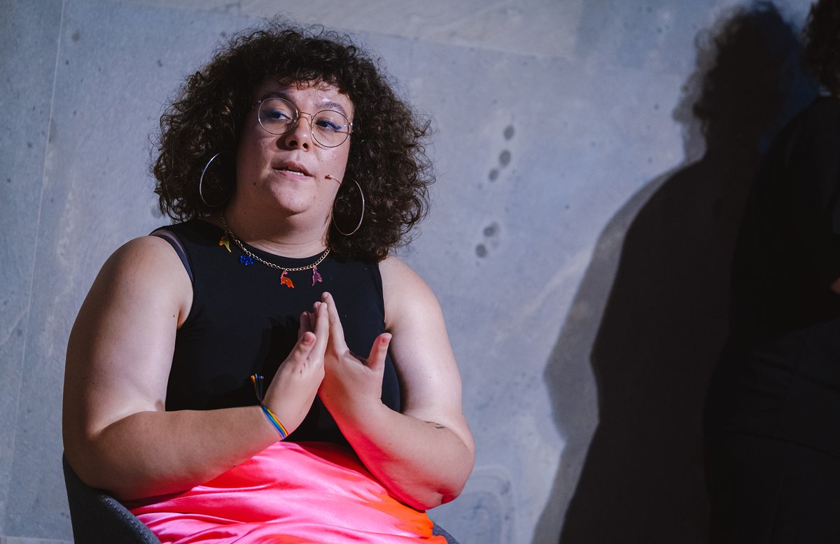 📷📷 ¡Resumen de la 𝗽𝗿𝗶𝗺𝗲𝗿𝗮 𝗷𝗼𝗿𝗻𝗮𝗱𝗮 𝗱𝗲 𝗰𝗼𝗻𝗳𝗲𝗿𝗲𝗻𝗰𝗶𝗮𝘀 en el Espacio Cajacanarias! 📷📷
Aida González Rossi y Sara Torres