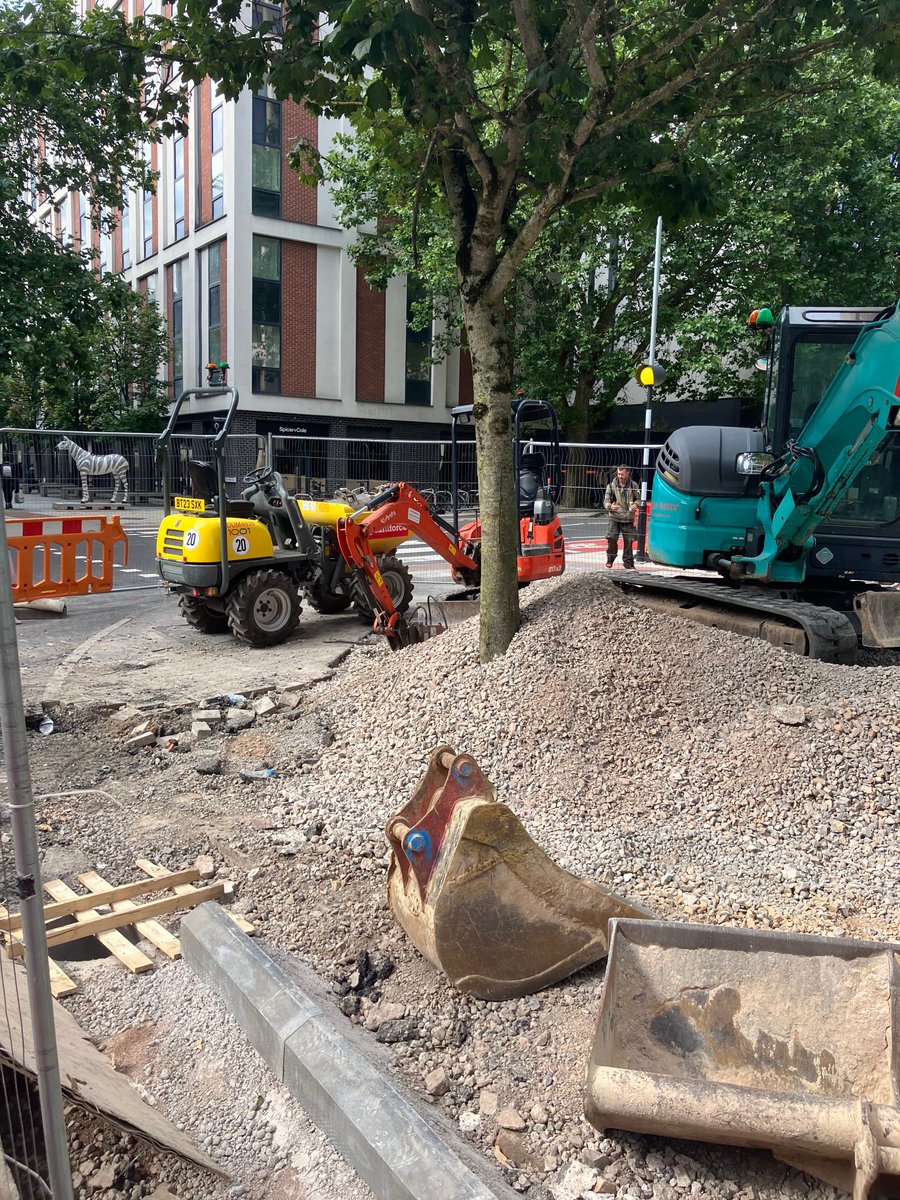 Is this OK? Corner of Counterslip and Temple Street.
Were there any instructions for the developer about how this street tree would be protected? 
<a href="/BristolTreeFora/">Bristol Tree Forum 🍃💚🍃</a> <a href="/BristolCouncil/">Bristol City Council</a> <a href="/KyeDudd/">Kye Dudd</a> <a href="/nicolabeech/">Nicola Beech</a> @CllrEllieking @bgreencapital <a href="/ujimaBlackGreen/">Black & Green Ambassadors</a>