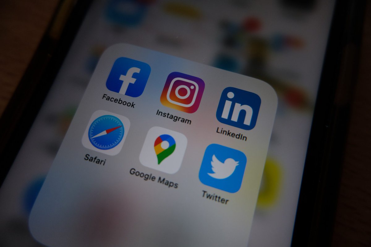 [accessible même sans abonnement !]

📱L'analyse de l'activité sur LinkedIn de 120 présidentes, présidents et DG de #coopératives, par <a href="/Comfluence/">Agence Comfluence</a>, vous intéresse ? 

Les enseignements de ce travail sont à retrouver ici ⤵️
reference-agro.fr/dirigeants-de-…