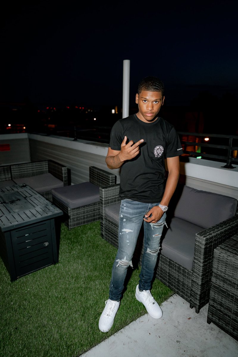 mirmoneycnf's tweet image. I be shining everyday like it no Tomorrow I do this for the times I had to borrow #FDG #LLDG #DontChaseBoyz