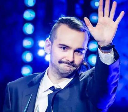 xokaspov's tweet photo. elxokas (famous streamer) and Rosalia are rumored to now be dating. https://t.co/J4YIaVEzup