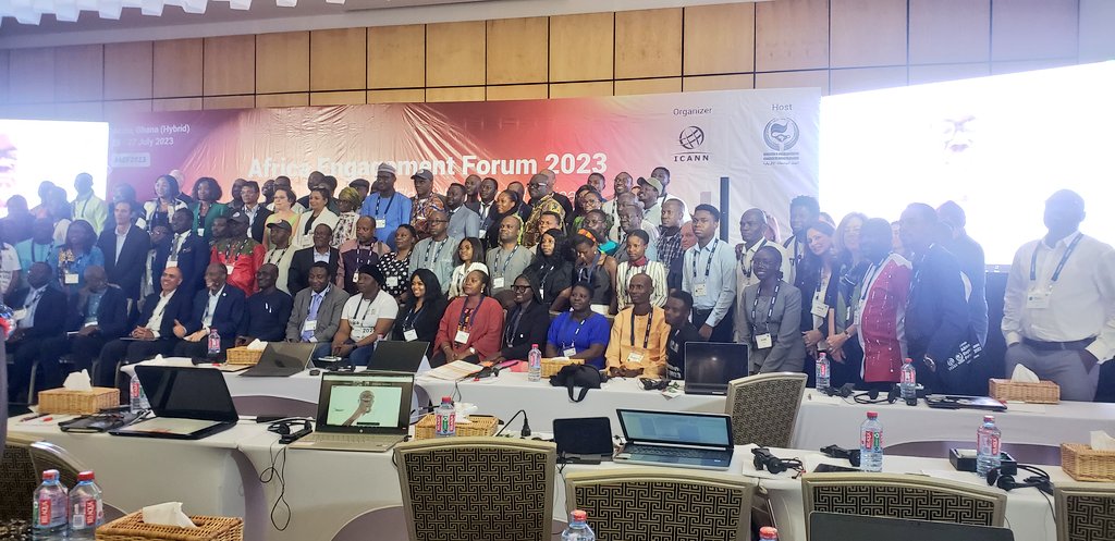 BELLOGaniath's tweet photo. La cérémonie officielle de lancement de l'Africa Engagement Forum 2023 vient de prendre fin... Dans une ambiance conviviale et de famille, tous les participants ont pu s'aligner pour immortaliser le moment. #AEF2023 #AFRALOGA23 #AfraloGA #ICANN #Accra https://t.co/uEd7RoCnSG